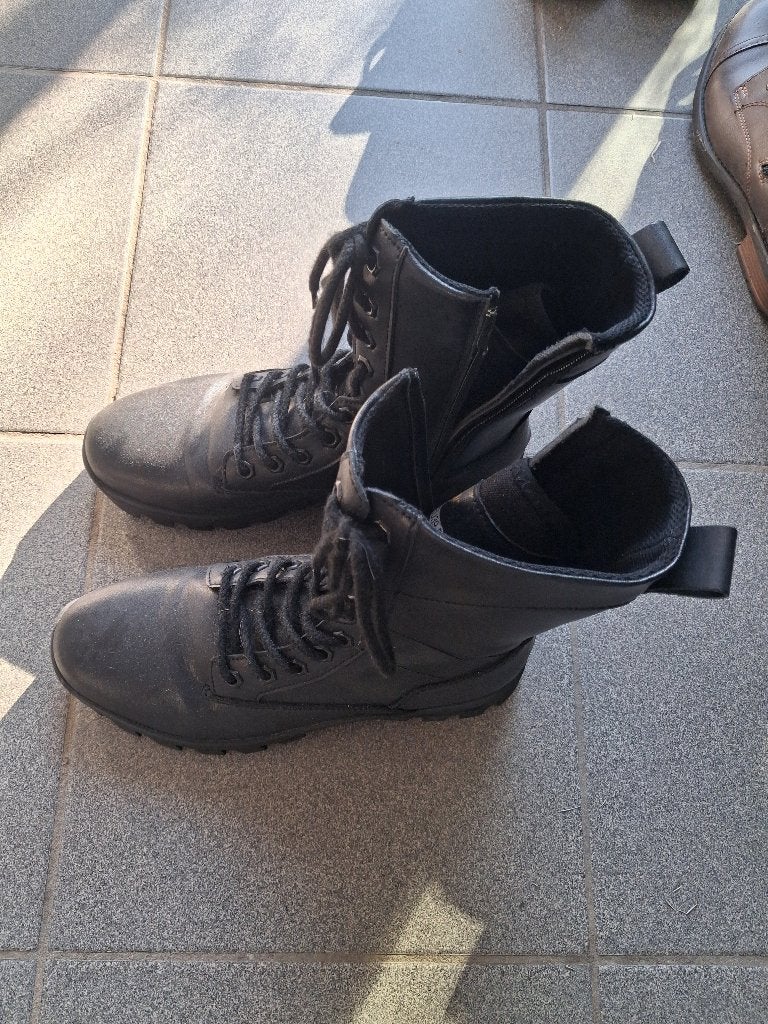 Basket ,bottines, Sport en Fitness, Basketbal, Ophalen, Zo goed als nieuw, Schoenen