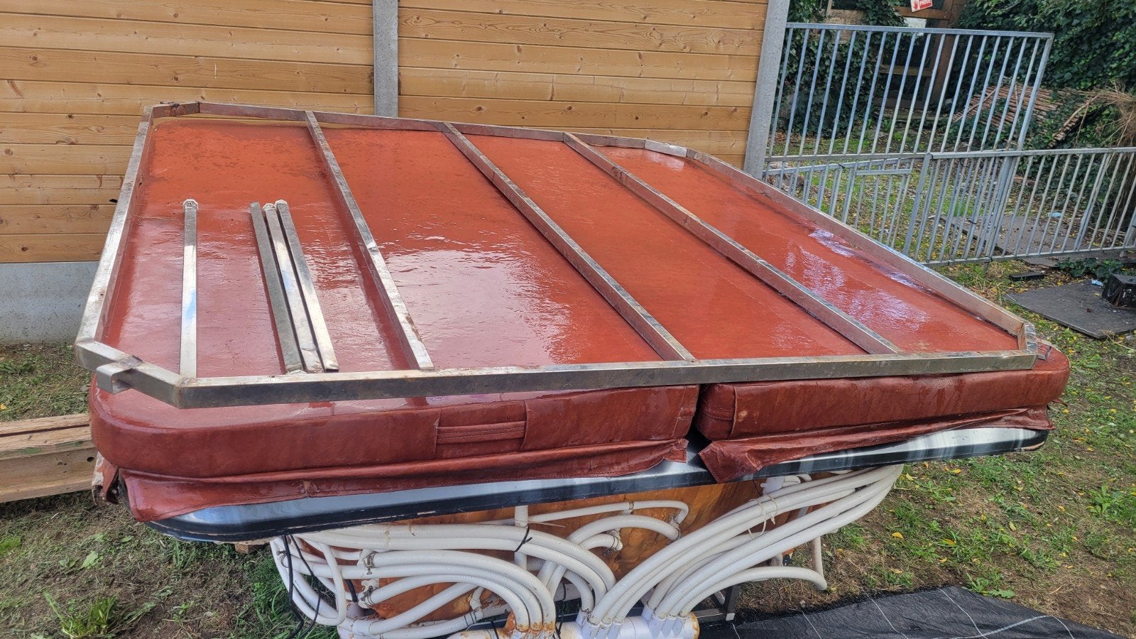 2de hands jacuzzi (voor revisie) kuip in zeer goede staat, Jardin & Terrasse, Enlèvement, Utilisé, Couverture, Fixé