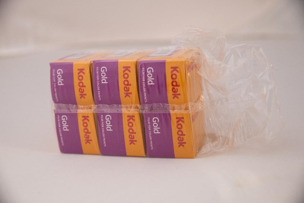 6 filmrolletjes Kodak Gold 200 in 135/36, Audio, Tv en Foto, Filmrollen, Info@fotografie-meurs.be, Kodak, Ophalen of Verzenden