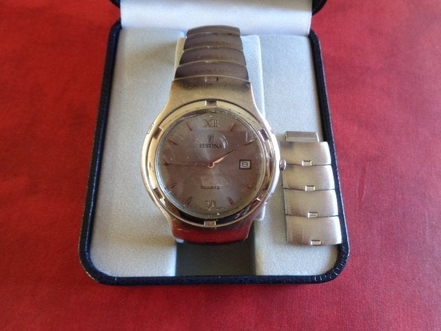 Montre Argentée. Festina Ancienne., Montre-bracelet, Autres marques, Utilisé, Argent