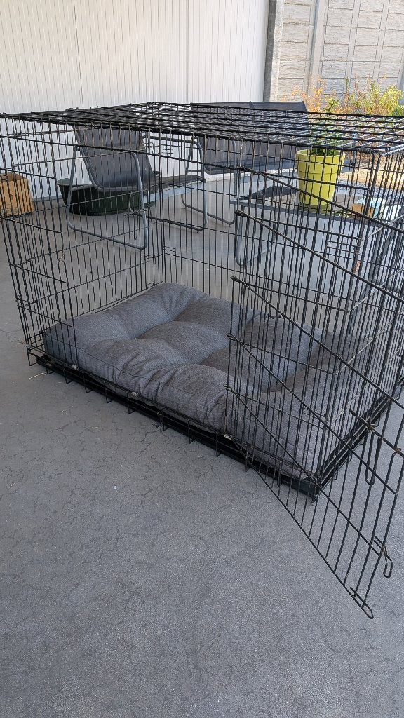 XXL hondenbench (zwart) inclusief kussen, Dieren en Toebehoren, Ophalen, Gebruikt