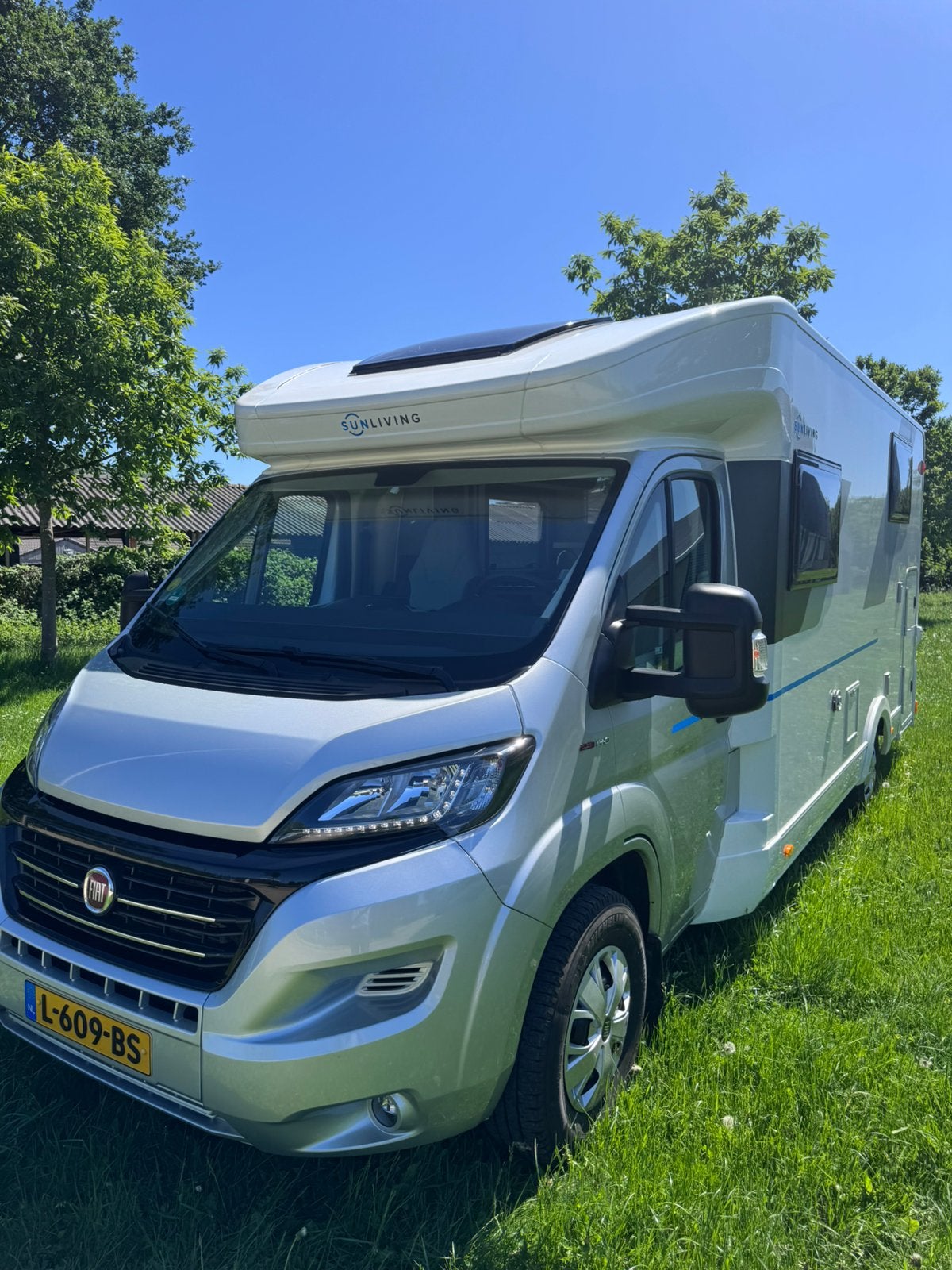 Sun Living Fiat Automaat 2021Enkele bedden+Hefbed 5 PERS!, Jusqu'à 5, Toilette à cassette, Automatique, Sun Living