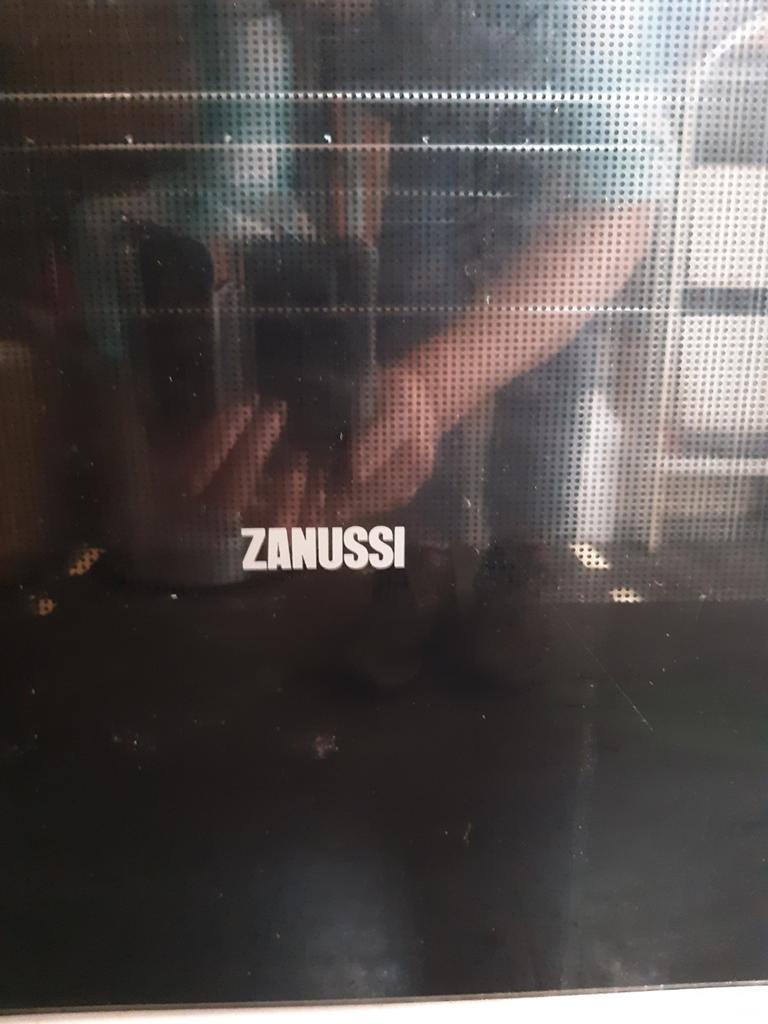 Vrijstaand gasfornuis Zanussi met oven te koop, Elektronische apparatuur, Ophalen, Grill, Vrijstaand