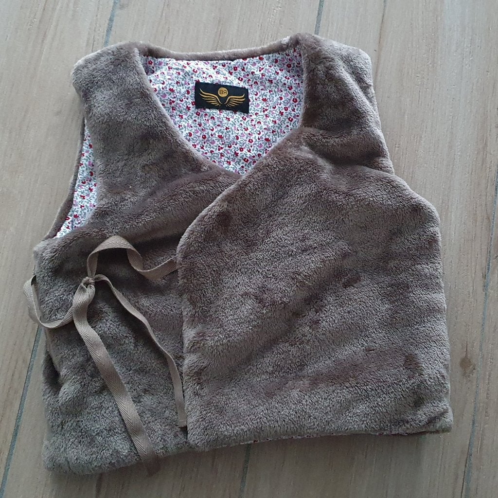 Veste fille 4 -5 ans, 104-110cm, Enlèvement ou Envoi, Fille