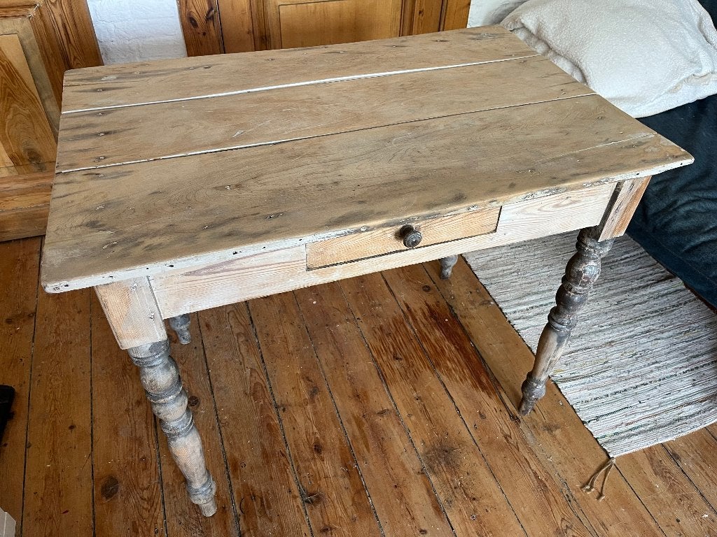 Karaktervol Houten tafeltje, Antiek, Enlèvement, Utilisé, 75 cm ou plus