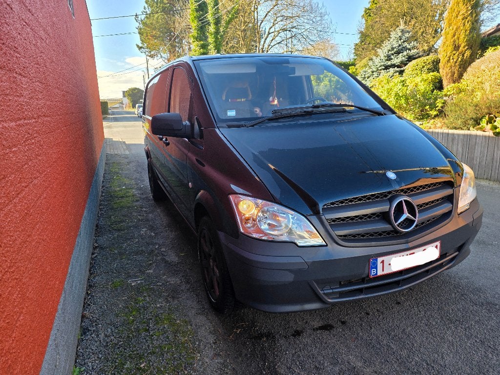 Mercedes Vito CDI 113 W639  9200€, Autos, Camionnettes & Utilitaires, Particulier, Mercedes-Benz, Diesel, Euro 5, 5 portes, Boîte manuelle