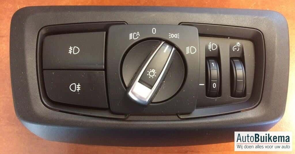 Originele BMW Verlichtingsschakelaar voor 2 serie X5 en X6, -, Utilisé, -, Enlèvement ou Envoi