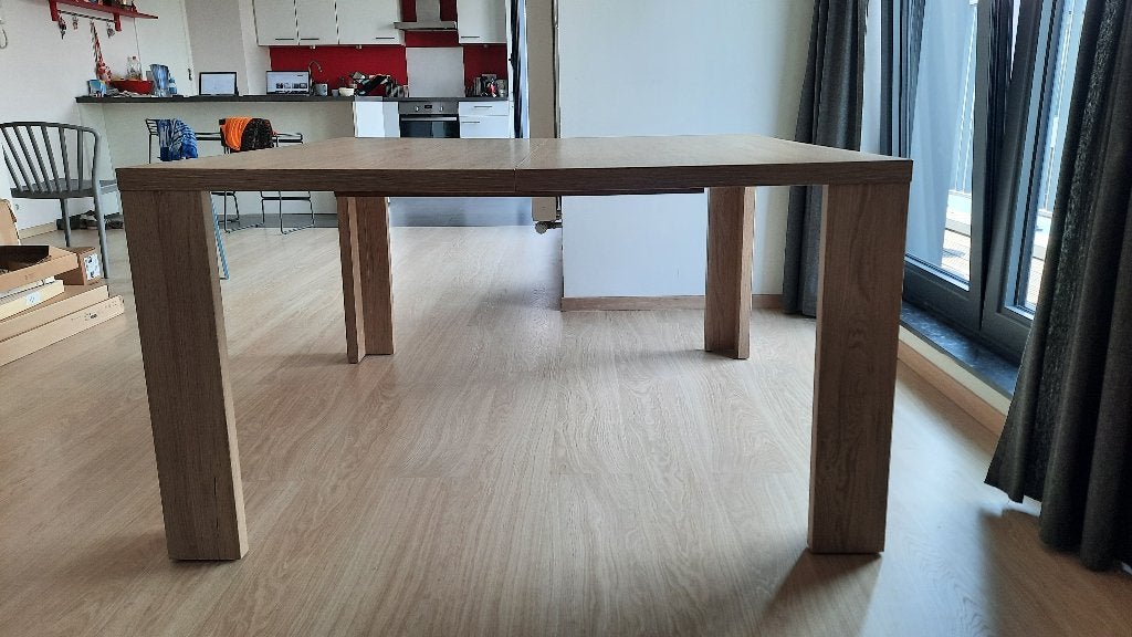 Table à manger carrée 4 à 8 places, 100 à 150 cm, Cinq personnes ou plus, Carré, 100 à 150 cm