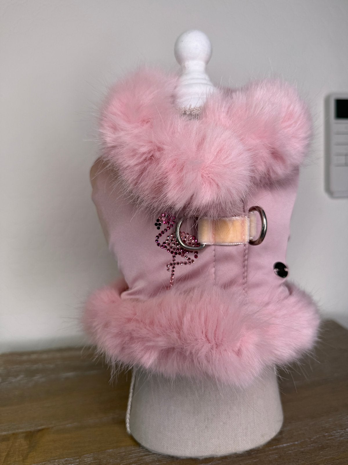 MON BONBON Milano hondenharnas roze – luxe bont, Animaux & Accessoires, Enlèvement ou Envoi, Neuf, Autres tailles