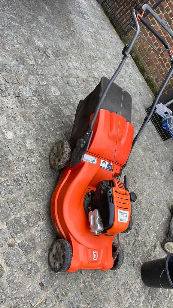 Grasmaaier Husqvarna lc235s, Ophalen, Zo goed als nieuw