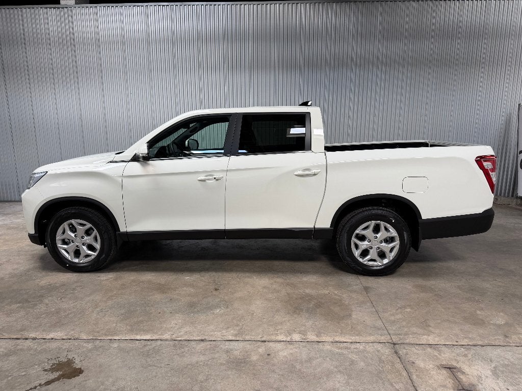 KGM Ssangyong New Grand Musso 2.2 Style *€ 28.990 excl.BTW*, Automaat, 2157 cc, 4 cilinders, Wit