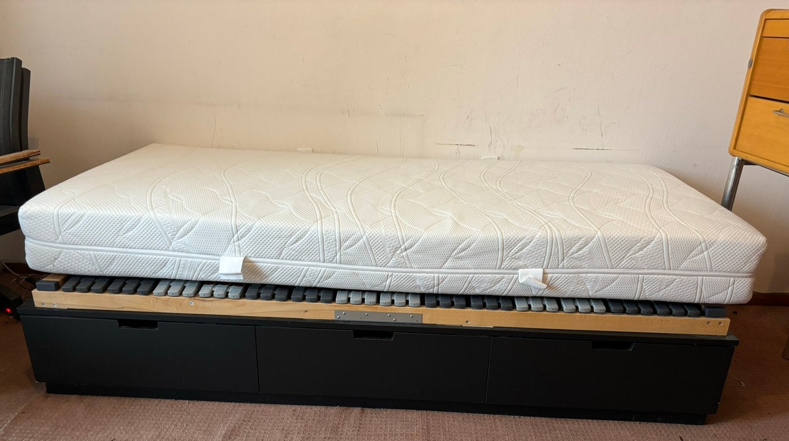 Nordli IKEA eenpersoonsbed, inclusief matras en boxspring, Ophalen, 90 cm, Eenpersoons, Zwart