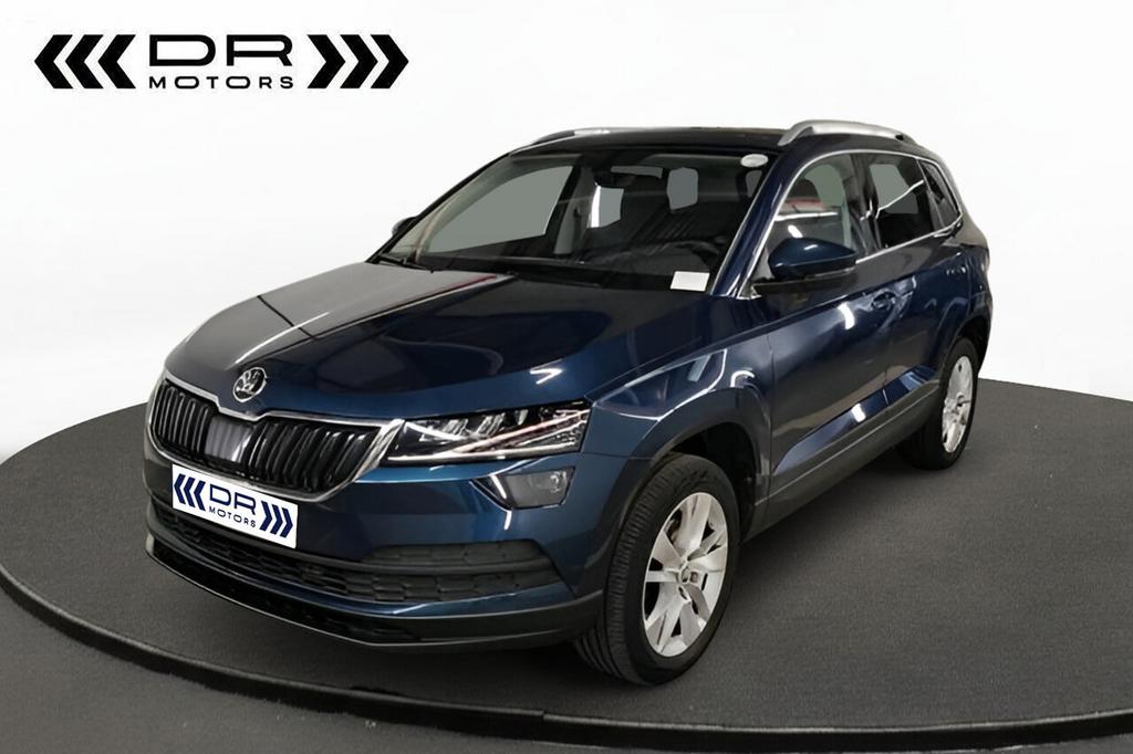 Skoda Karoq AUTOMAAT - ADAPTIVE CRUISE - VERWARMDE ZETELS, Autos, Achat, Euro 6, Entreprise, 0 kg