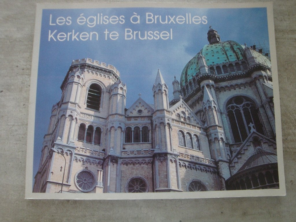 KERKEN TE BRUSSEL, Ophalen of Verzenden, Gelezen