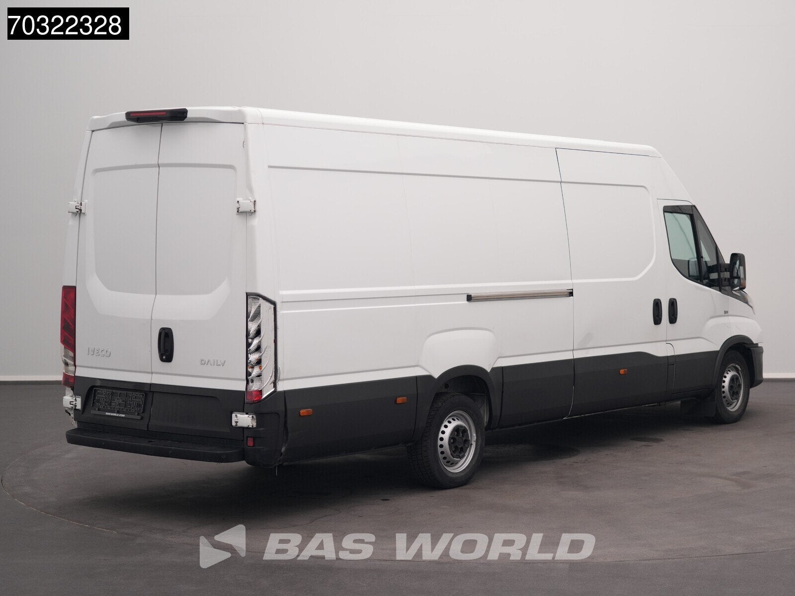 Iveco Daily 35S16 Schade/Damage! Automaat L3H2 160PK Airco C, Auto's, Automaat, Stof, Gebruikt, Euro 6