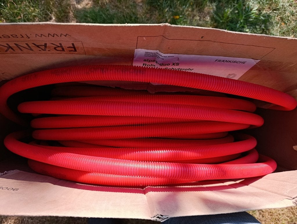 Tube multi couche Alpex Duo XS 16x2 avec gaine rouge, Bricolage & Construction, Enlèvement, Comme neuf, 6 mètres ou plus, Autres types