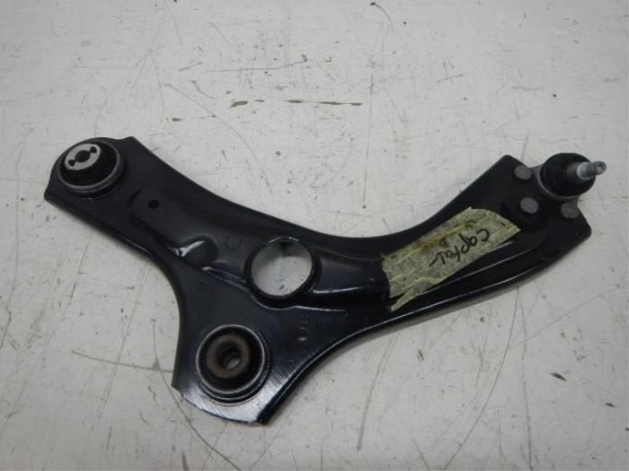 Renault Captur Draagarm Links (057733R), Ophalen of Verzenden, Gebruikt
