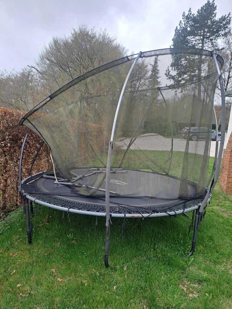 Trampoline, Enlèvement