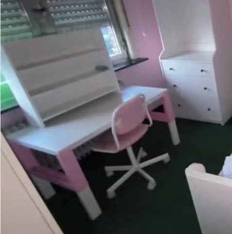 Wit kinderbureau met opzetrek en roze bureaustoel, Ophalen, Roze, Kinderbureau, Zo goed als nieuw