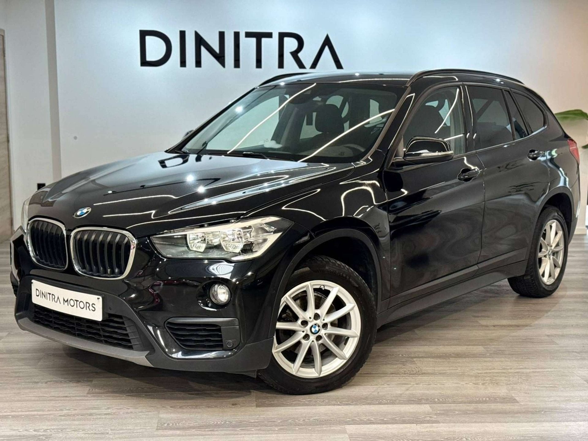 BMW X1 sDrive16 - Navi/Cruise/*TOPSTAAT!, Dealer onderhouden, Gebruikt, https://public.car-pass.be/vhr/6641c036-9832-4419-bf4b-78247c58038a