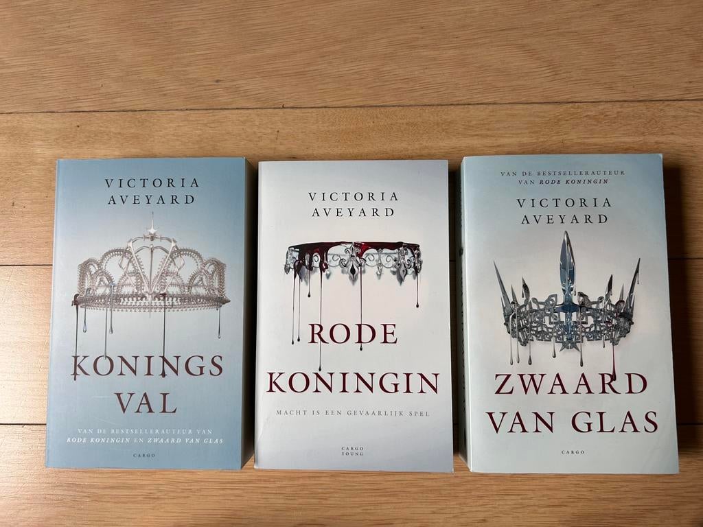 Koningsval/ zwaard van glas/ Rode koningin, Enlèvement, Comme neuf