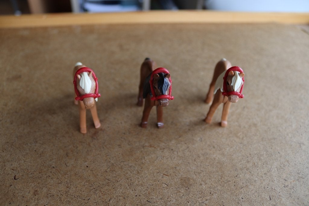 Playmobil - Lot de 3 poneys, Enlèvement