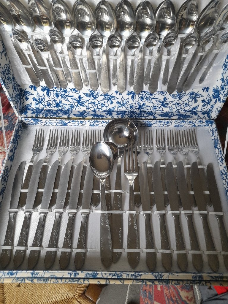 Volledig inox 74 delig bestek, Ophalen, Zo goed als nieuw, Bestekset, Inox of Chroom