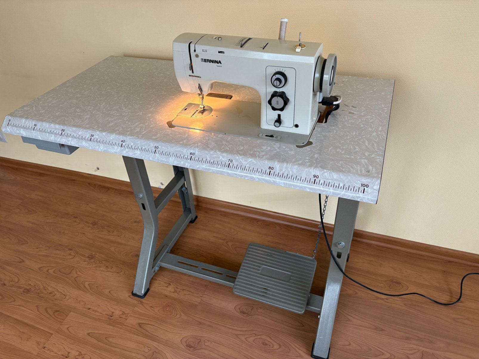 Bernina naaimachine type 840, Hobby en Vrije tijd, Ophalen, Zo goed als nieuw, Naaimachine, Bernina