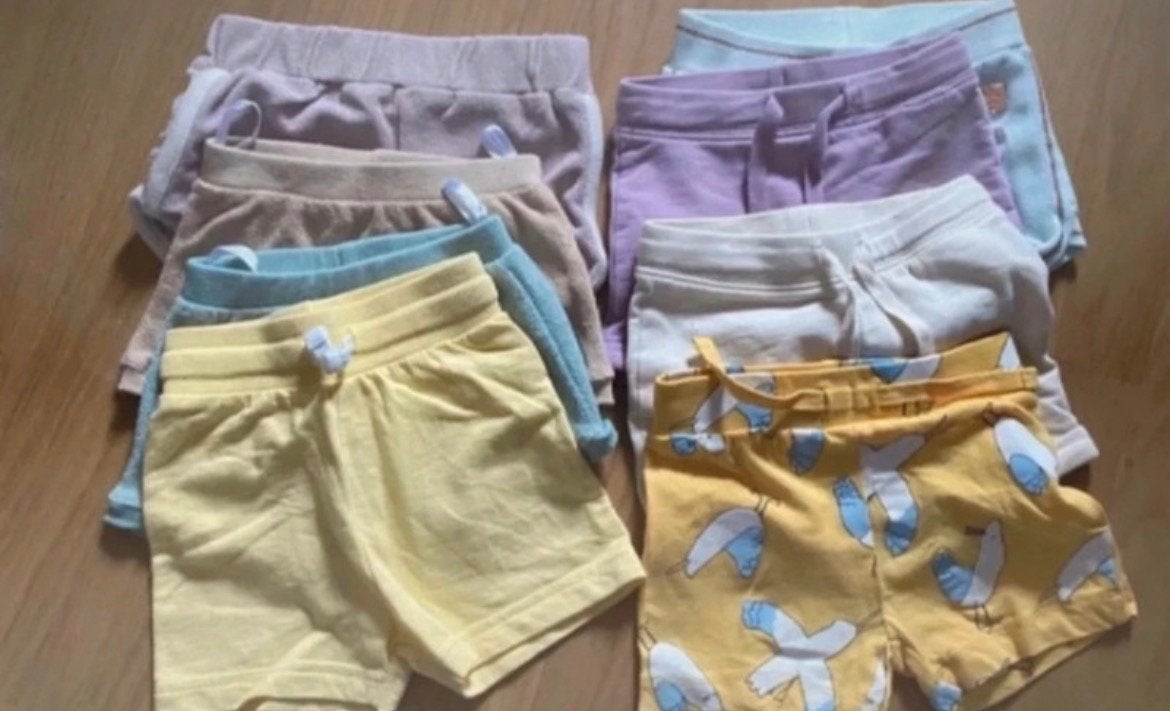 10 shorts maat 68, Verzenden, Zo goed als nieuw, Meisje, Broekje