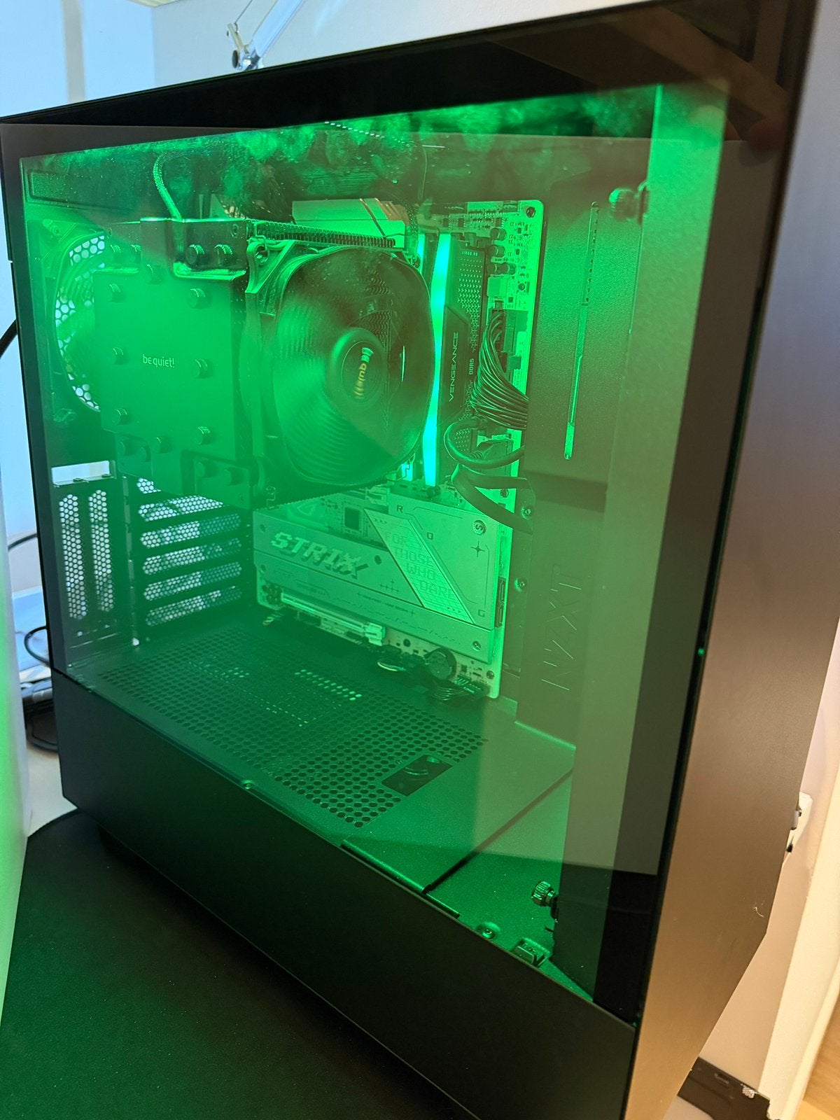 pc gaming 9700x amd am5 32gb DDR5 6000 mhz1tb SSD 1200w plat, Le pc est monté avec différentes marques, 32 GB, Comme neuf, 4 Ghz ou plus