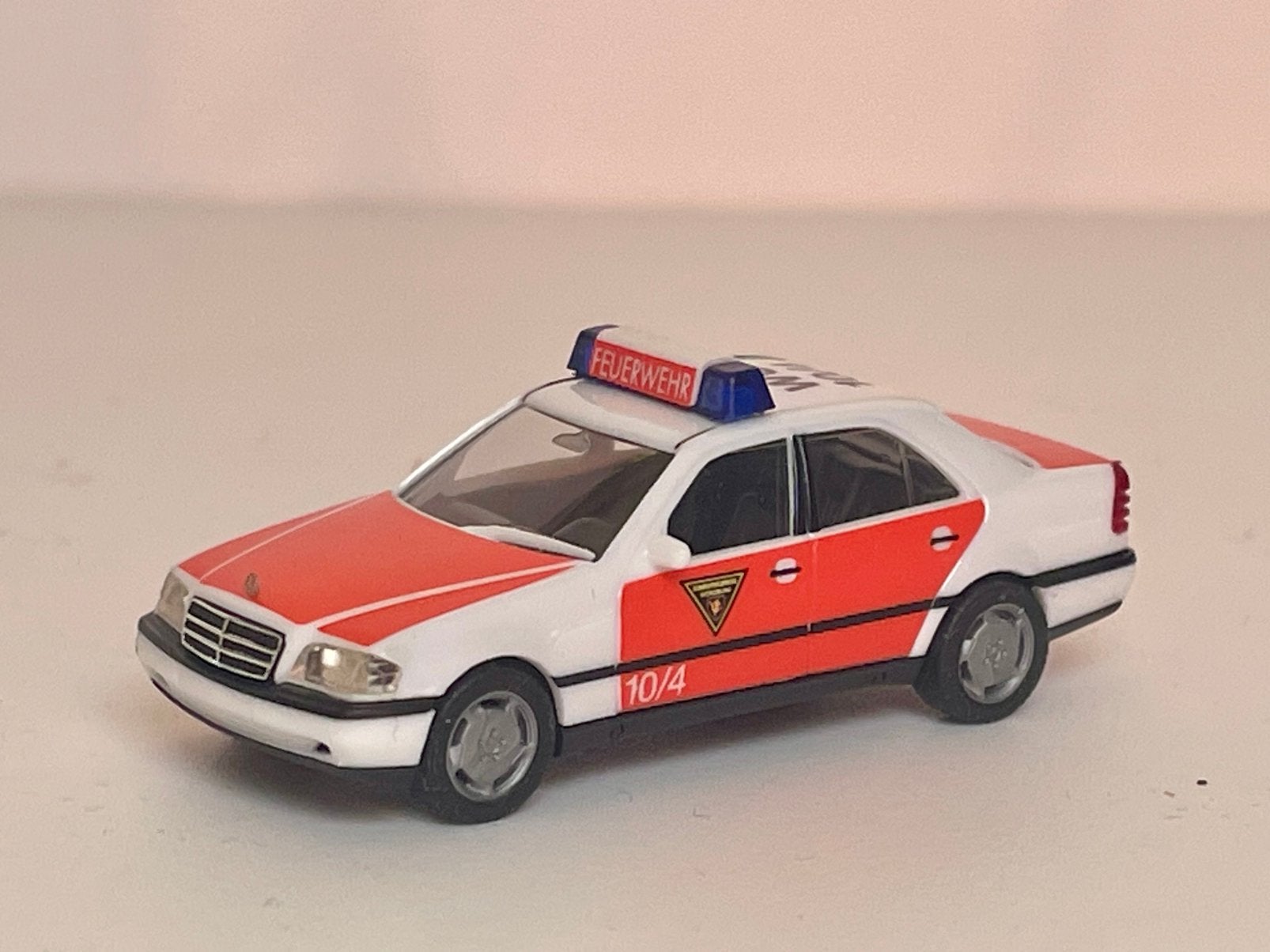 Herpa MB C-klasse Feuerwehr 1:87, Hobby & Loisirs créatifs, Enlèvement ou Envoi, Comme neuf, Voiture, Herpa