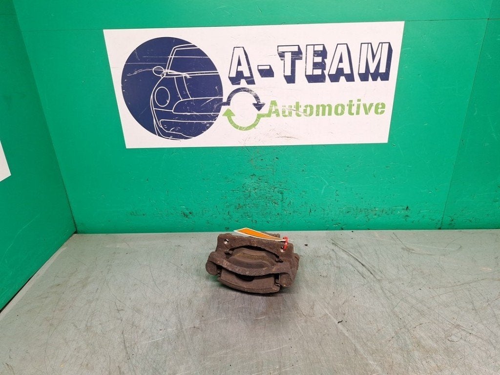 ETRIER DE FREIN AVANT DROIT Toyota Aygo (B10), Robert Bosch AG, Toyota, Utilisé, Robert-Bosch-Allee 1
74232  Abstatt, DE