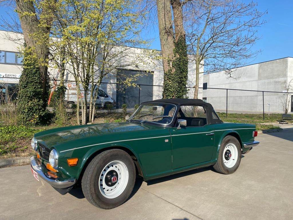 Triumph TR6, Auto's, Oldtimers, Particulier, Triumph, Benzine, Cabriolet, 2 deurs, Handgeschakeld, Groen, Zwart, Leder, Achterwielaandrijving