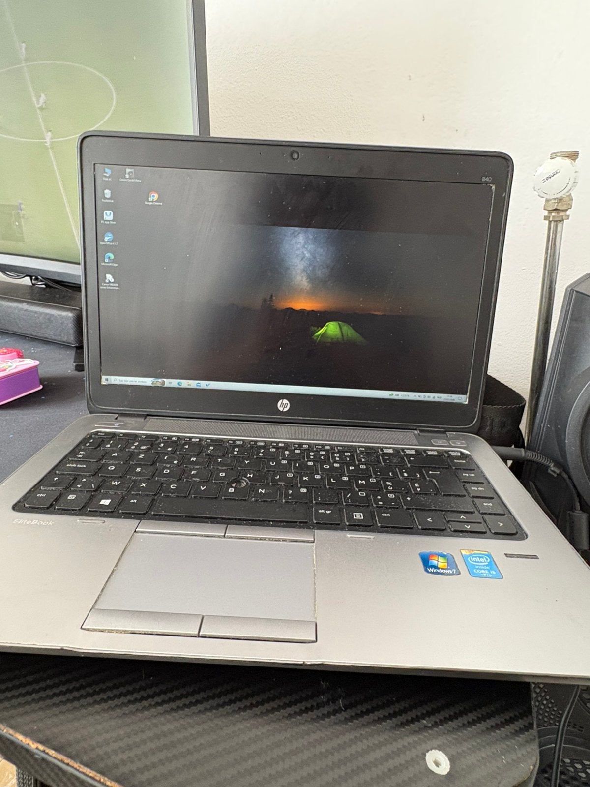 Het merk is hp computer, Ophalen of Verzenden, Zo goed als nieuw