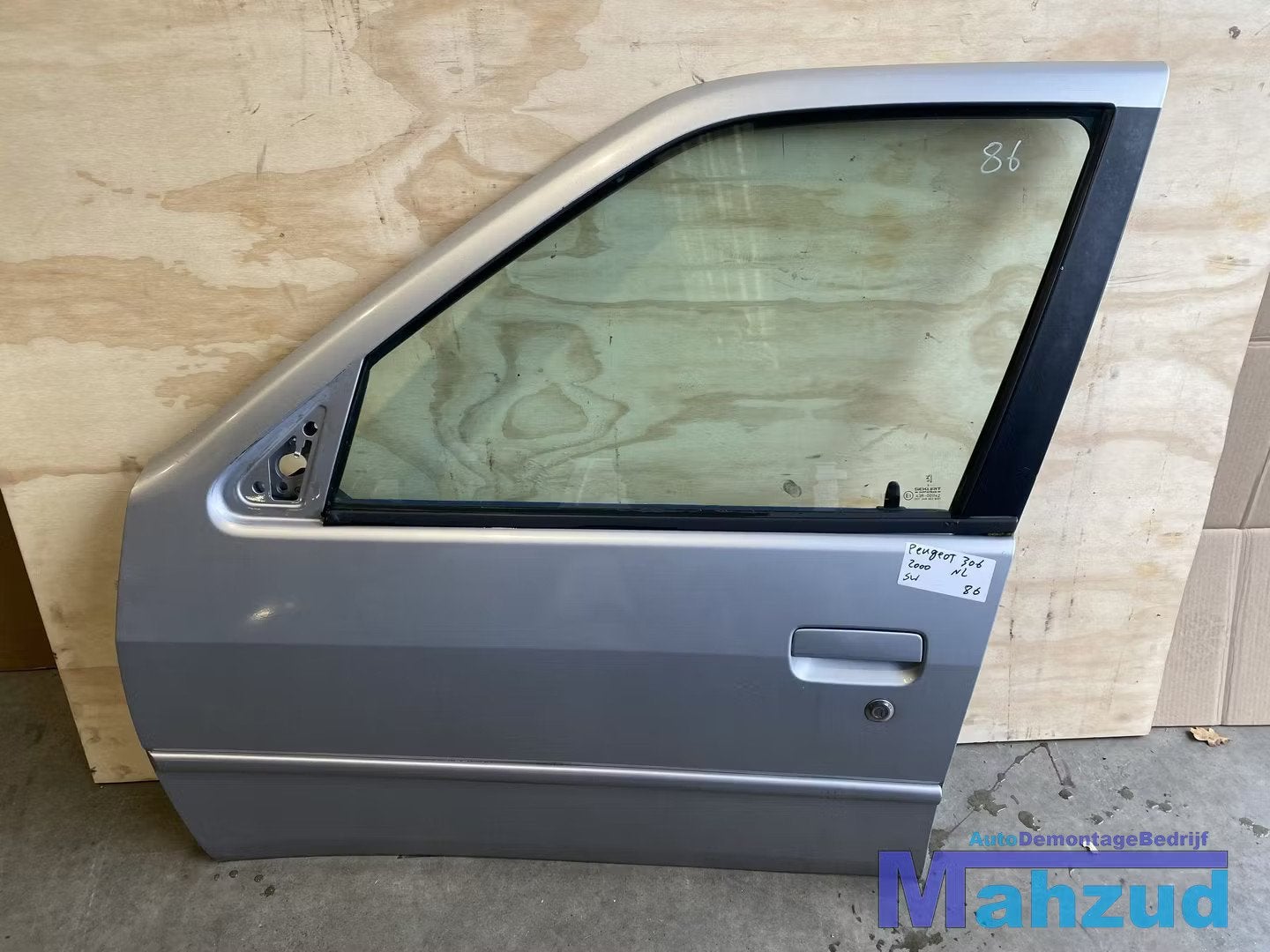 PEUGEOT 306 BREAK Grijs EYCC Links voor deur portier 1994-20, Taurusavenue 1
2132 LS  Hoofddorp, NL, Contact.group@renault.com
