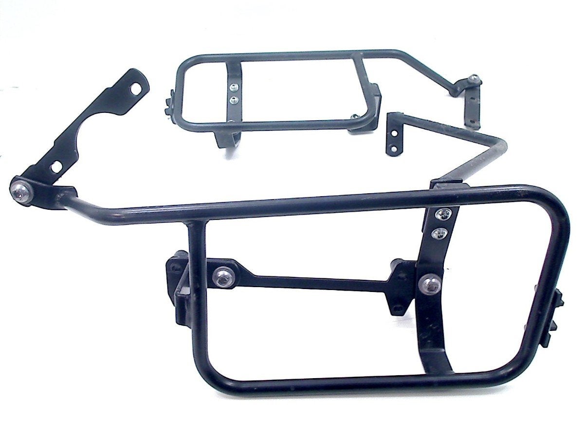 VALISE SUPPORT SET Suzuki DL 650 V-Strom 2017-2020 (DL650), Motos, Dhr. S. di Majo, Utilisé, Info@cama-motorparts.nl, P.J. Troelstraweg 8 8
3144 CX  MAASSLUIS, NL