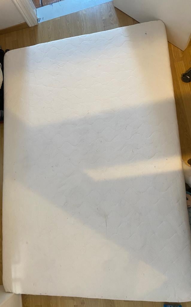 ️ Matras 140x200 cm te koop – Zo goed als nieuw, Ophalen, 140 cm, Matras, 200 cm