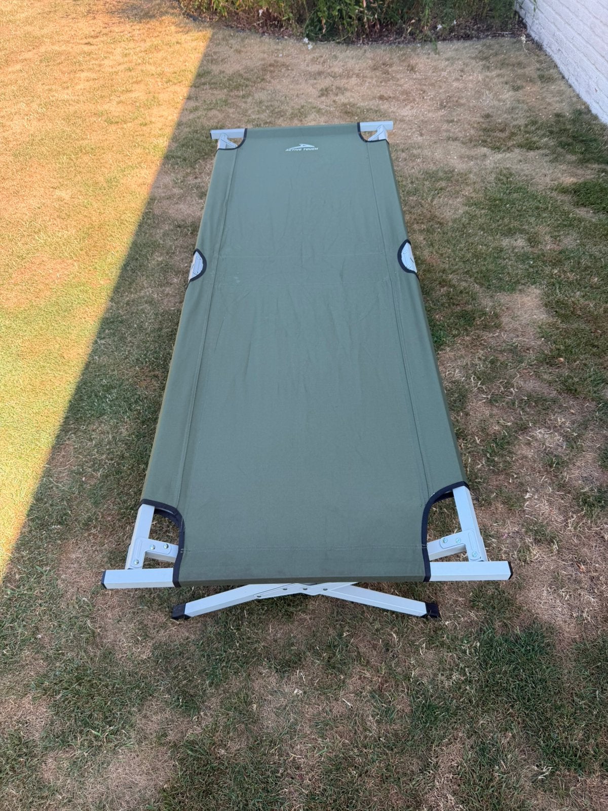 Opvouwbare ligbed + oplaasbaar matras, Ophalen, Zo goed als nieuw, Overige