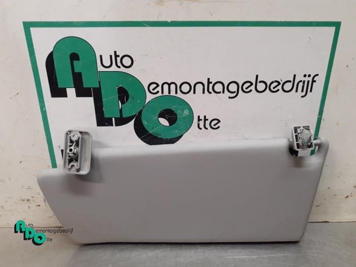 Zonneklep van een Opel Zafira B (Zafira B 05-), Gebruikt, -, -, Opel