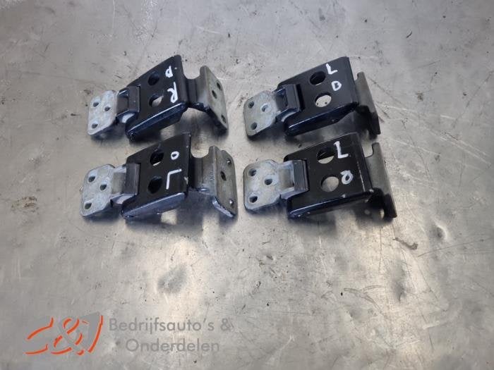 Kit charnières d'un Volkswagen Crafter, Volkswagen, -, 3 mois de garantie, Utilisé
