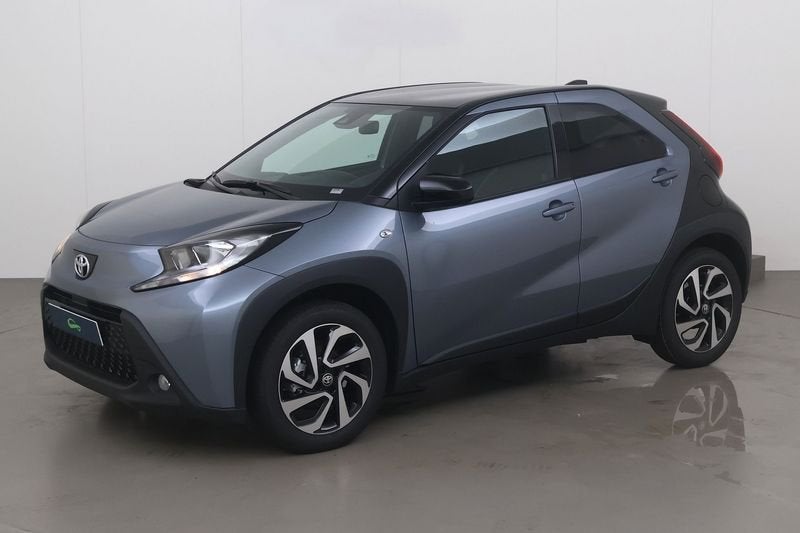 Toyota Aygo X 1.0i vvt-i x pulse 72 Bi-Tone/cam/Alu 17, Auto's, Gebruikt, 72 pk, https://public.car-pass.be/vhr/e02b24d3-343c-495d-b93a-9d6943215951