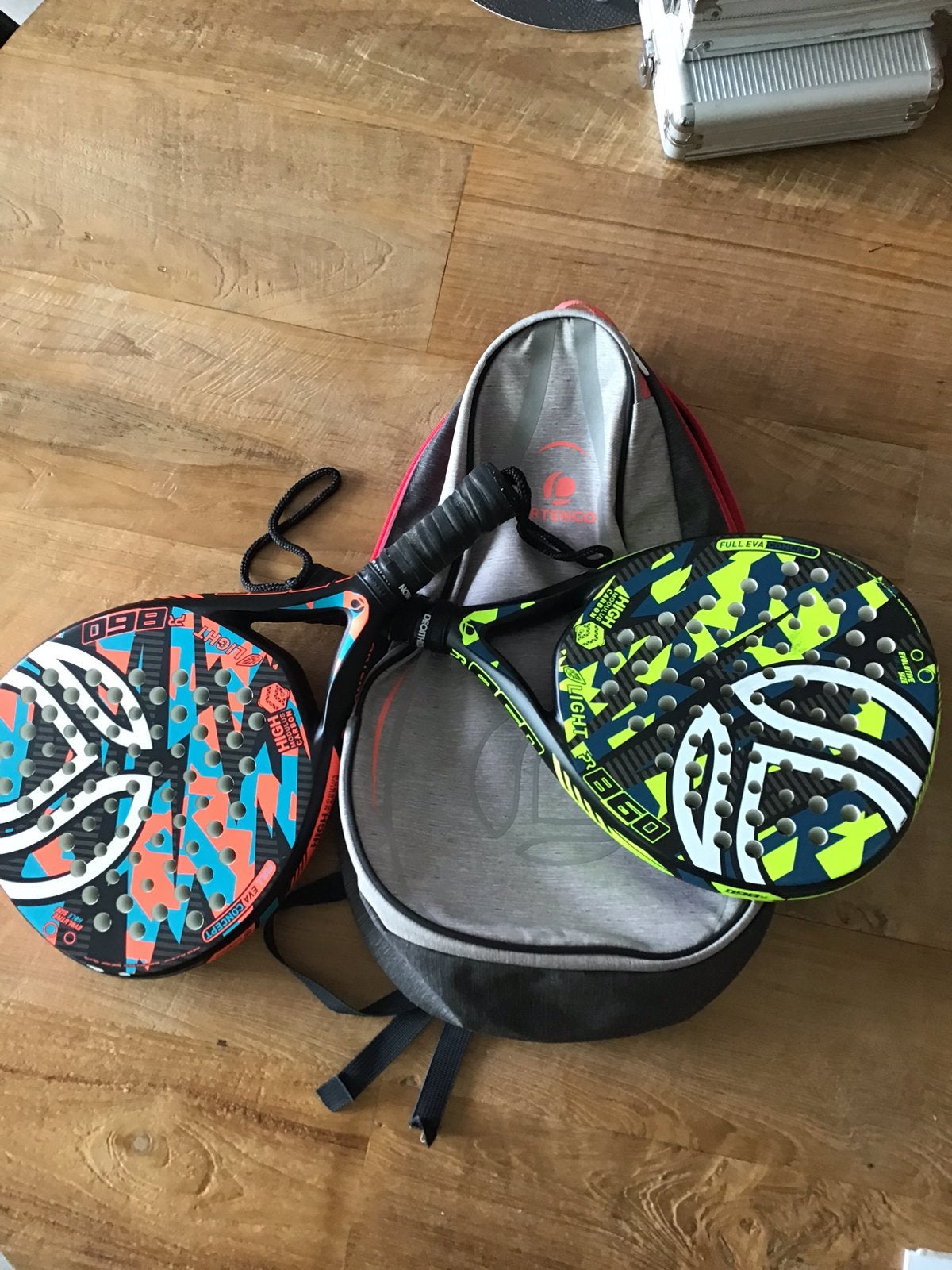 Raquette de Padel Artengo 860 lot de 2 + sac, Enlèvement ou Envoi, Comme neuf, Raquette de padel
