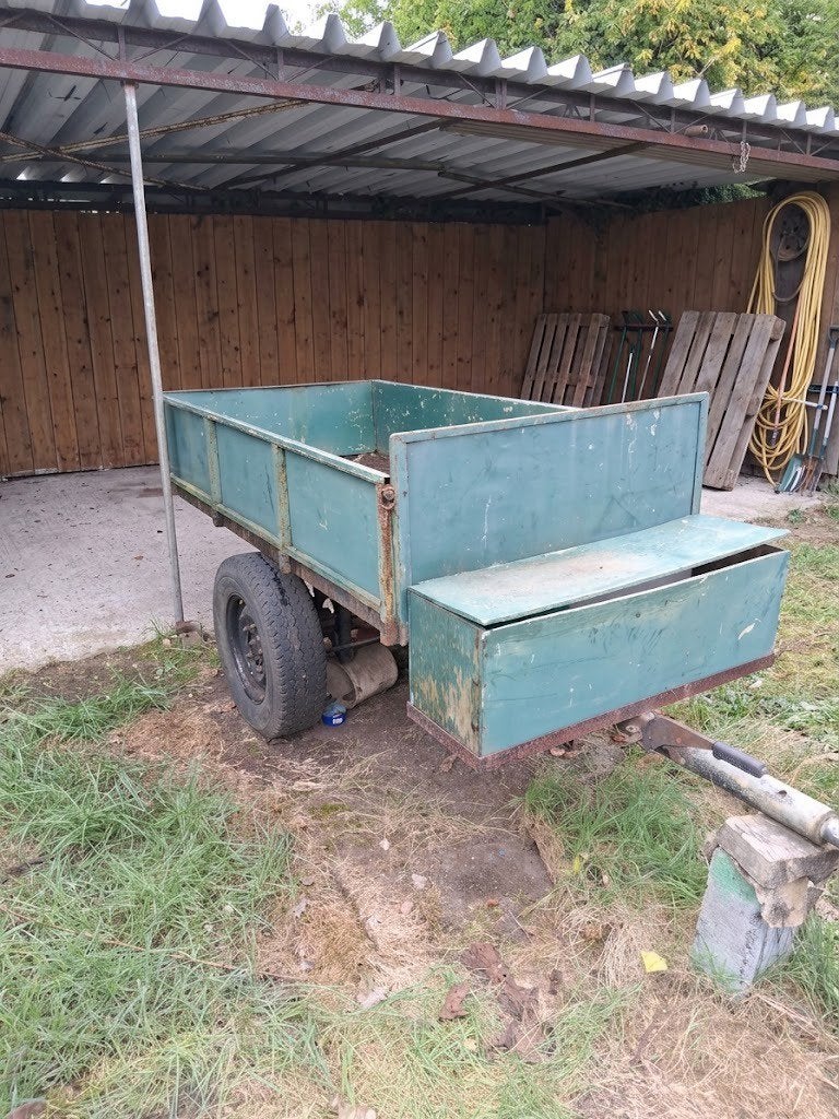 Kar voor achter tractor, Ophalen, Transport