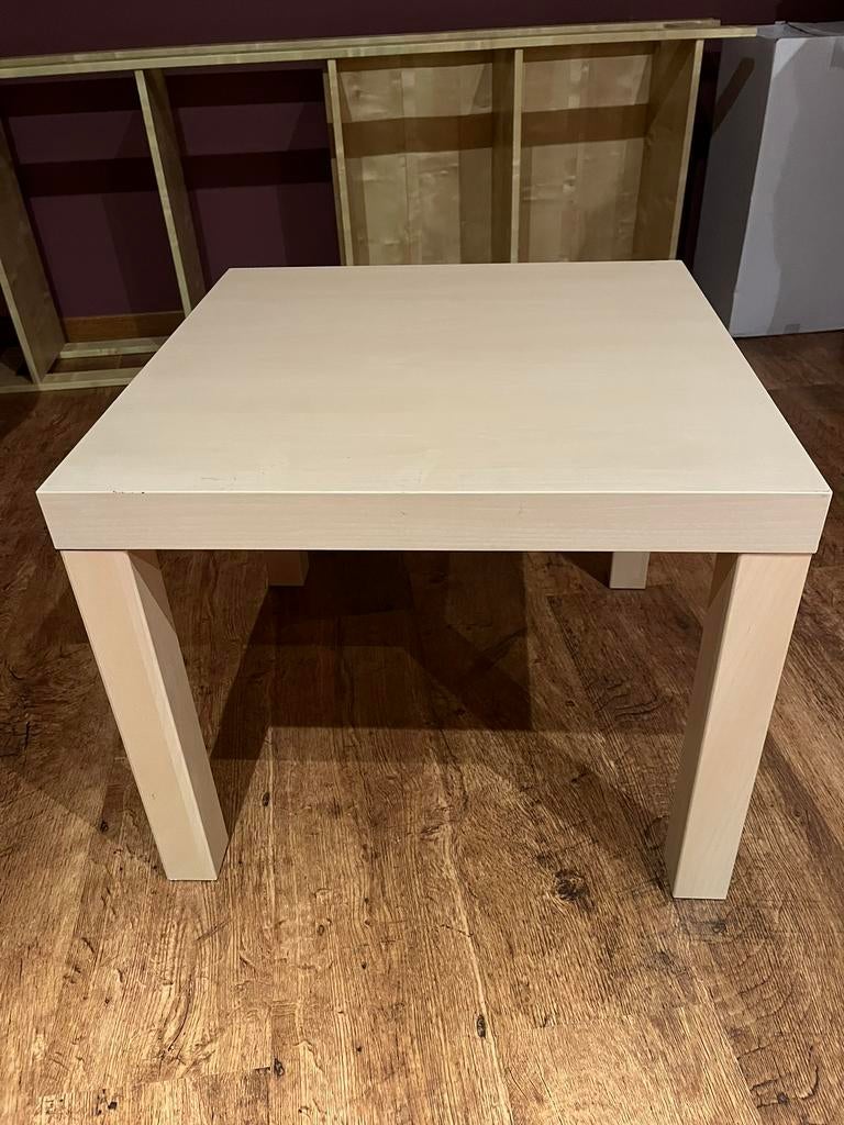 Table Ikea, Maison & Meubles, Tables | Tables d'appoint, Moins de 55 cm, Carré, Enlèvement, Utilisé
