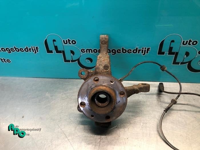 Fusee links-voor van een Nissan Micra (Micra 03-), Gebruikt, -, -, Ophalen of Verzenden