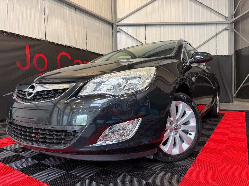 Opel Astra Sport Tourer/1.4 benzine/Airco/Cc/Pdc/Navi/Trek-h, Autos, Euro 5, Achat, Entreprise, Boîte manuelle