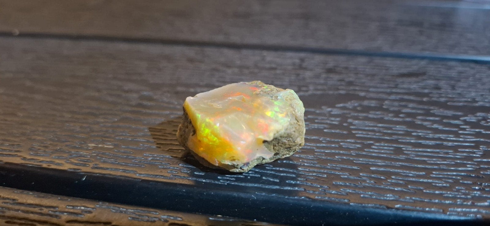 Ruwe Ethiopische Opaal 68,5 karaat – Sterk kleurenspel, Ophalen of Verzenden, Mineraal