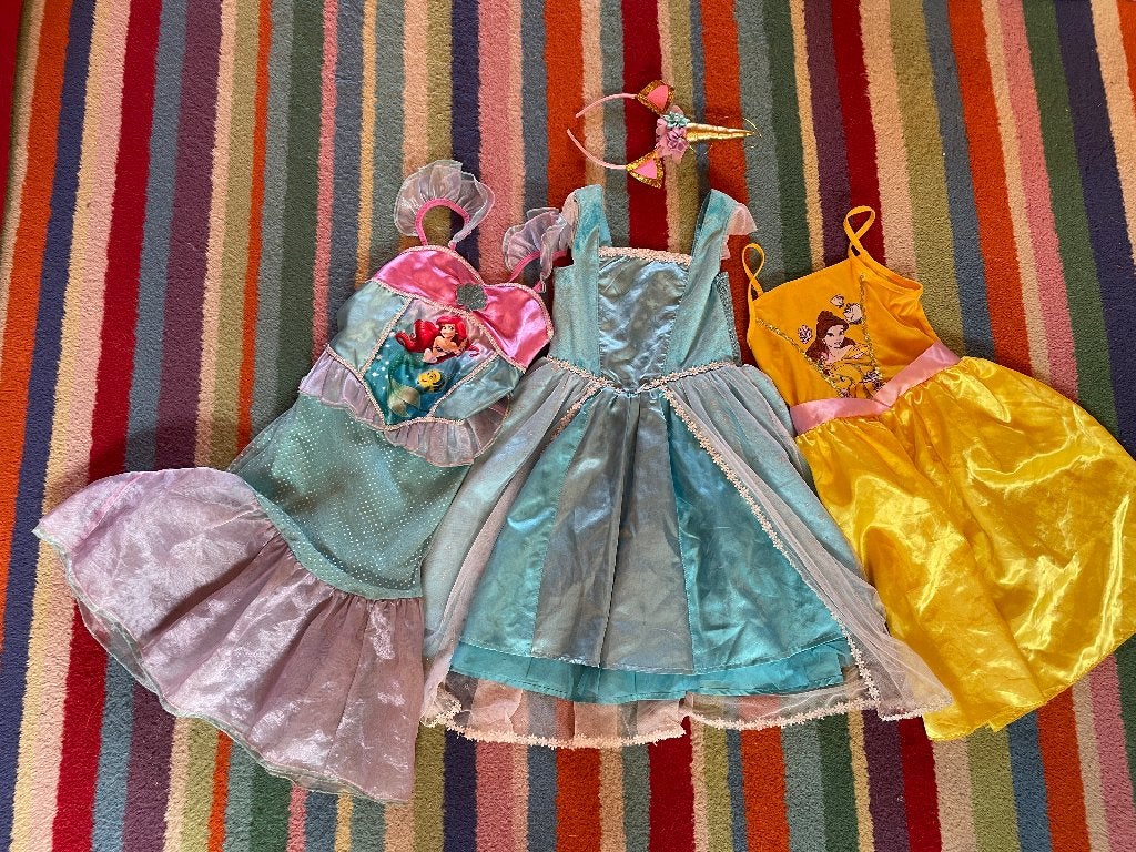 La Belle et la Bête, la Petite Sirène de La Reine des neiges, Enfants & Bébés, Costumes de carnaval & Déguisements, Comme neuf