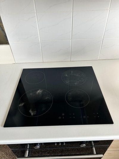 Plaque de cuisson vitrocéramique 4 zones – Bon état, Electroménager, 4 zones de cuisson, Enlèvement, Utilisé, À Poser