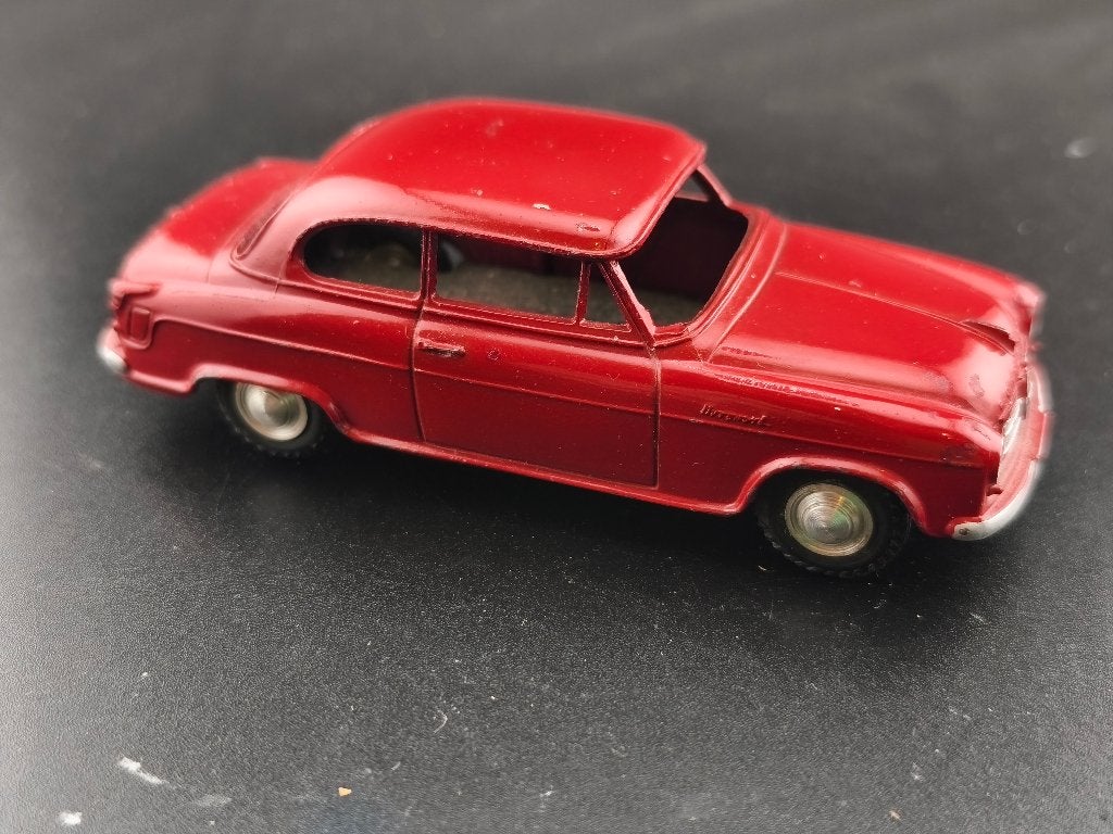 MARKLIN (NO DINKY) BORGWARD ISABELLA REF 5524, Enlèvement ou Envoi, Utilisé, Voiture, Autres marques